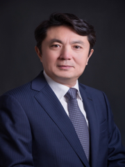 颜华 校长