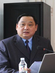 朱华 （四川师范大学教授）
