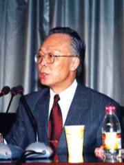 杨雄里