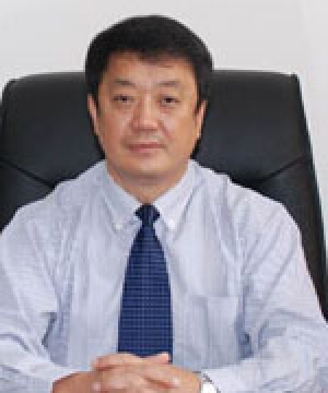冯 晓 
